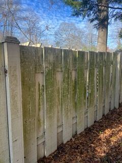 Fence Cleaning for JB Applewhite's Pressure Washing in Anderson, SC