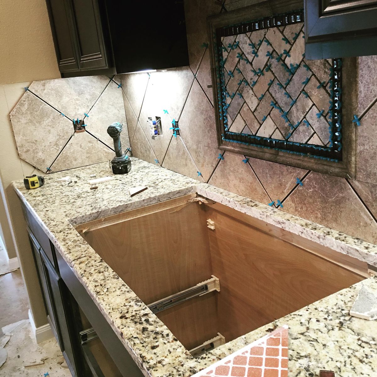 Finish Plumbuing for JVR TILE & Remodeling in San Antonio, TX