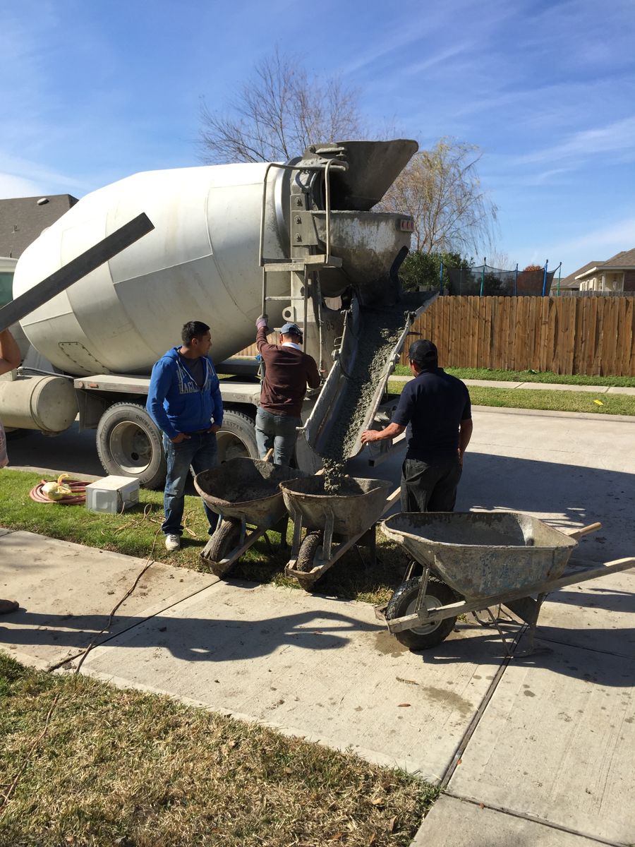 Concrete for Texas Curb N Borders in Houston, TX