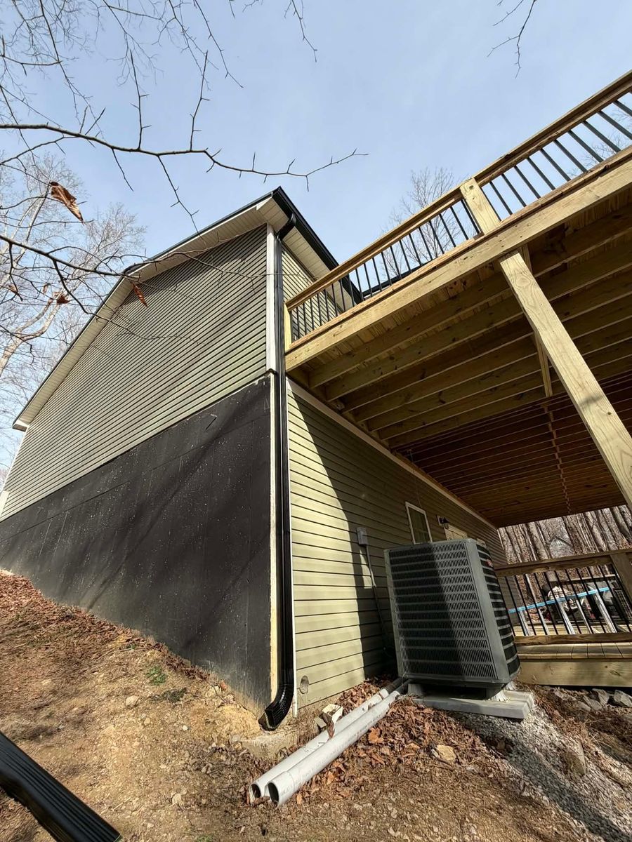 All forms of Siding metal and vynl for KY Gutter Pro & Specialty Roofing Systems in Monticello, KY