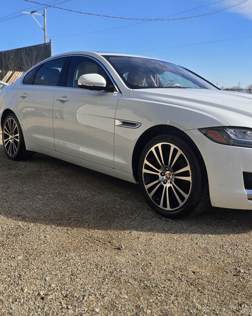 Full Detail Service for Luxury Auto Detail in Peoria, IL