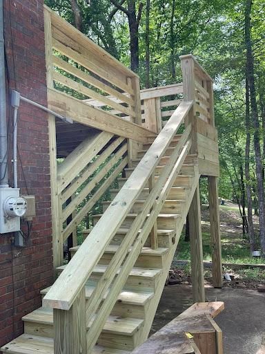 Carpentry for Pennington Fence Co in Tupelo, MS