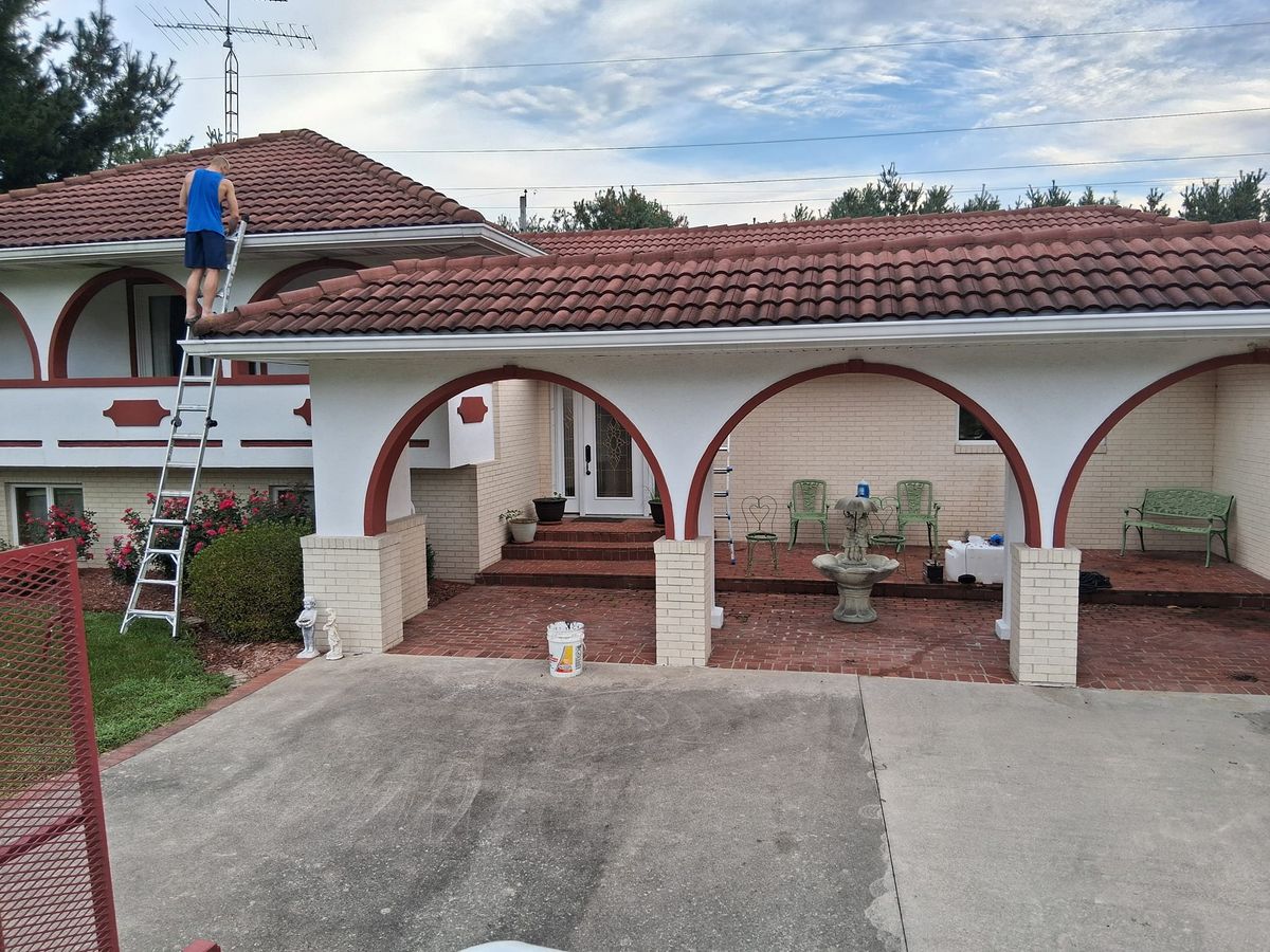 House Wash for Haskett Pro-Wash in Newton, IL