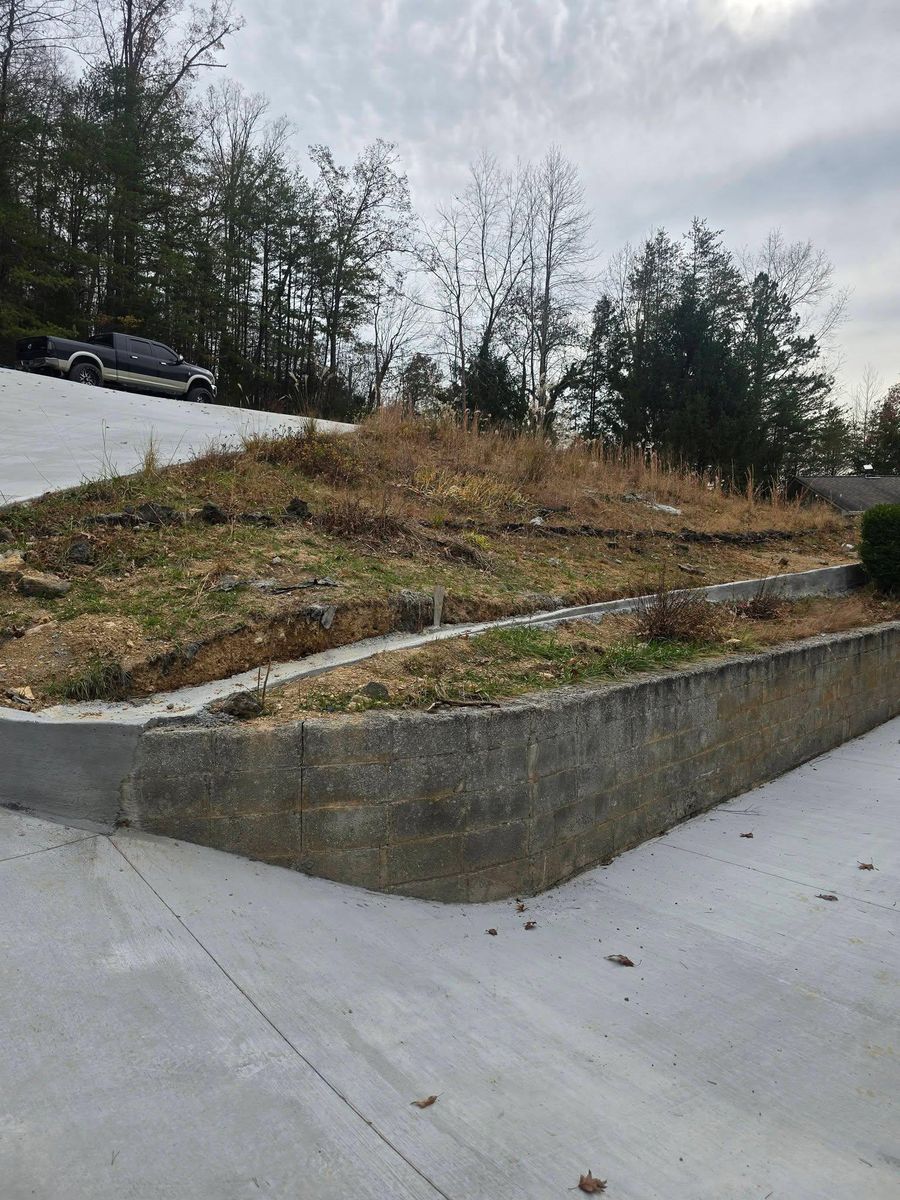 Land Grading for Williams Lawn and Land in Sharps Chapel, TN