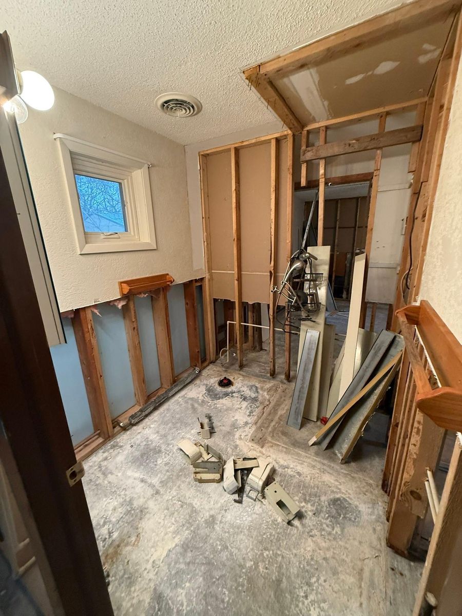 Carpentry for Blue Collar Construction and Remodeling in White City, KS