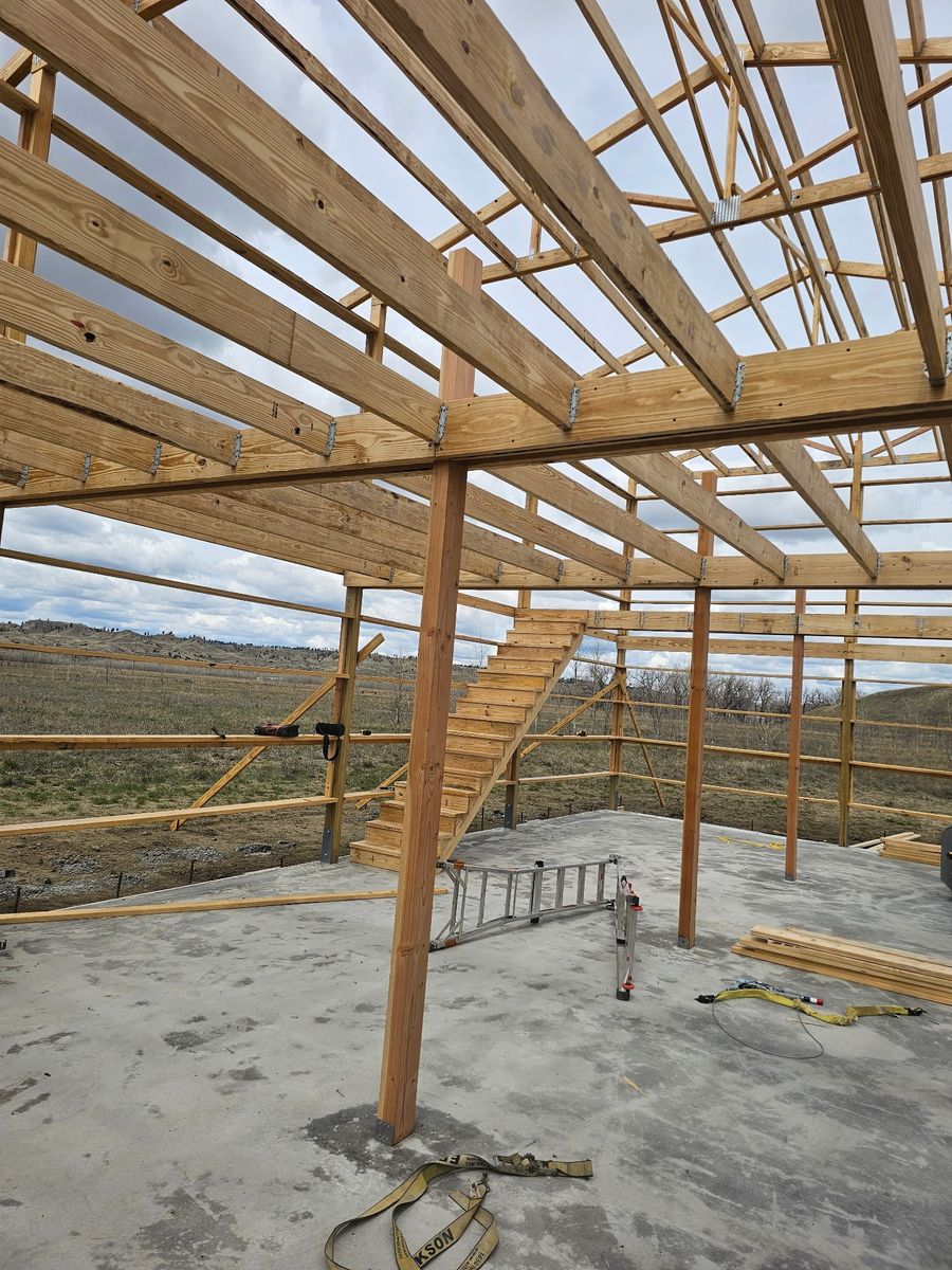 Pole Barn Construction for Blue Mountain Construction in Roundup, MT