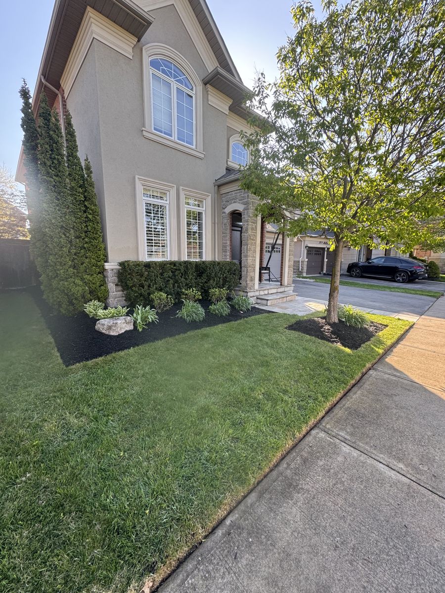 Gardening & Planting for Calderwood Landscapes in Oakville, ON