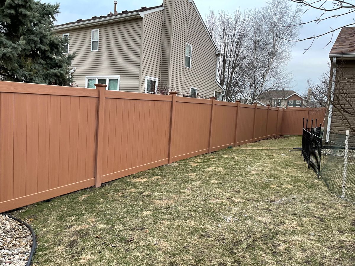 Residential Fence Installation for 5-Star Fencing in McHenry, IL