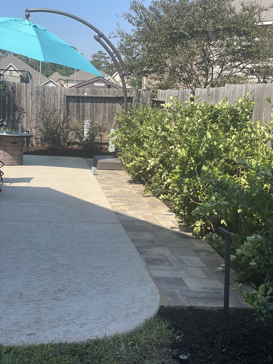 Hardscaping for Atlas Land Design in Creekside Park, TX