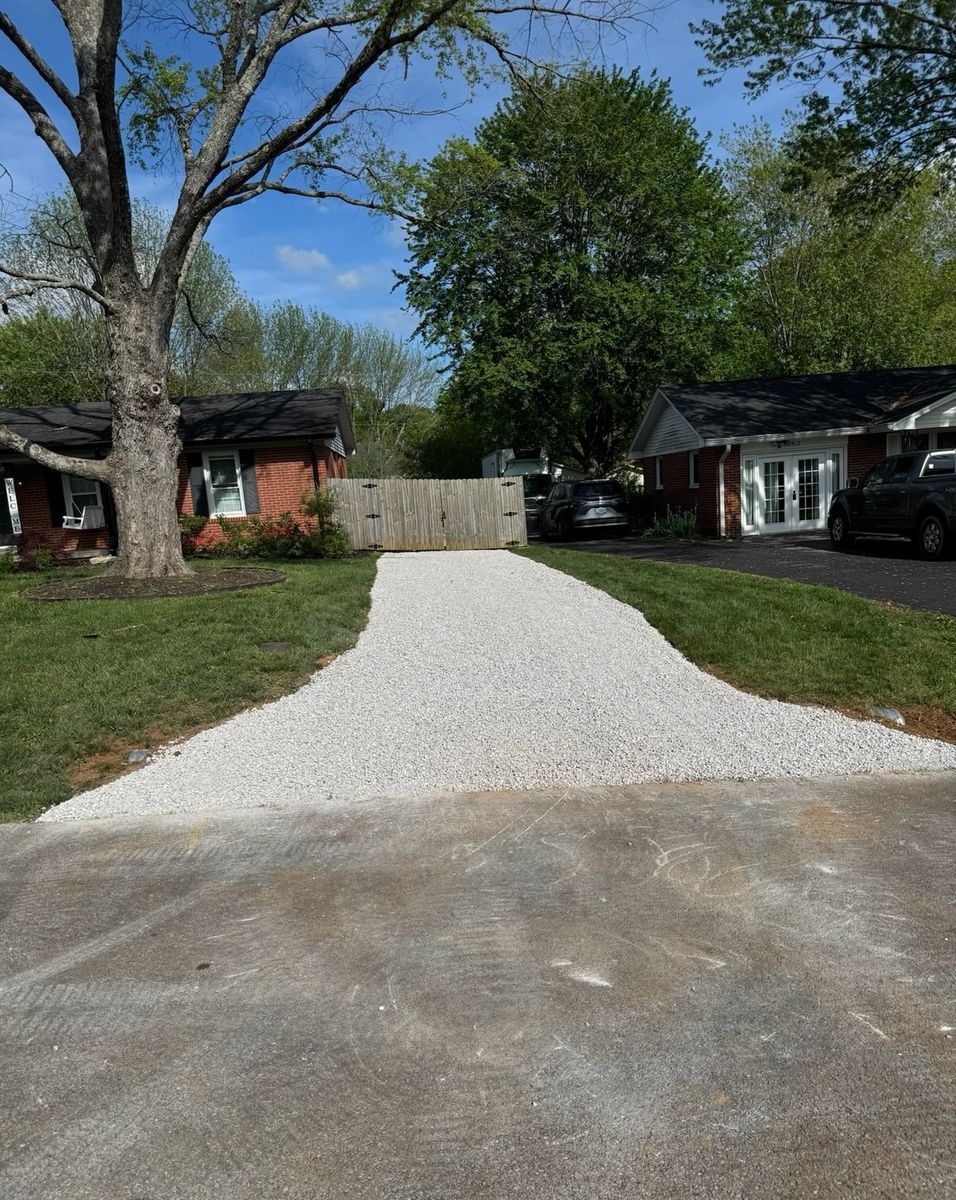 Gravel Services for DIRT PLUS LLC in Bowling Green, KY