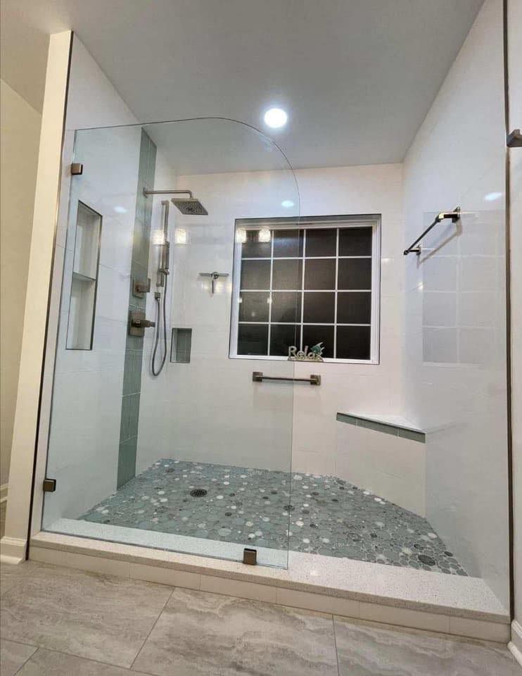 Framed & Frameless Shower Enclosures for Colonial Glass and Hardware in Wilmington,  NC