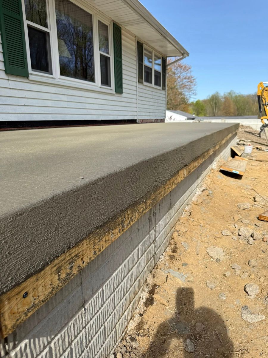 Concrete for Solid Rock Concrete & Landwork in Galion, OH