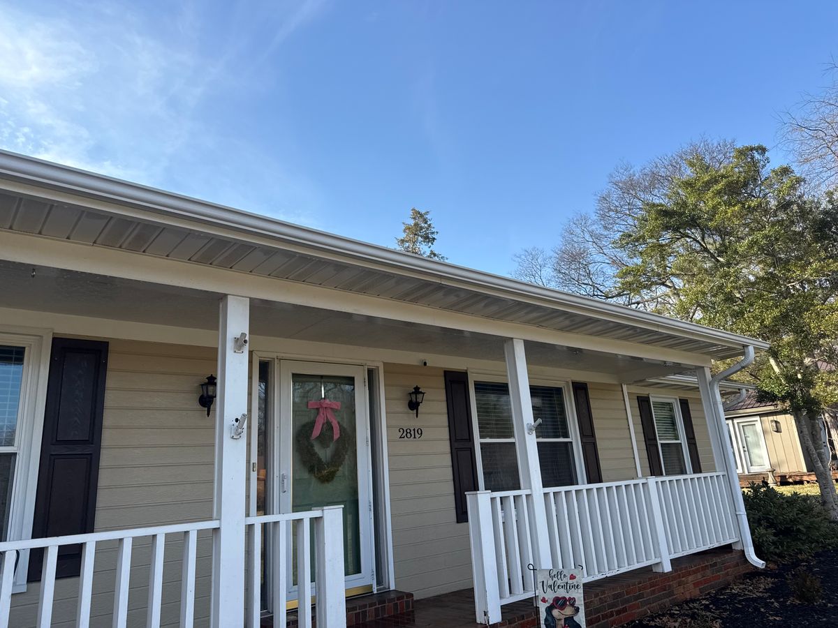 Gutter Cleaning for Cardwell's Contracting in Bowling Green, KY