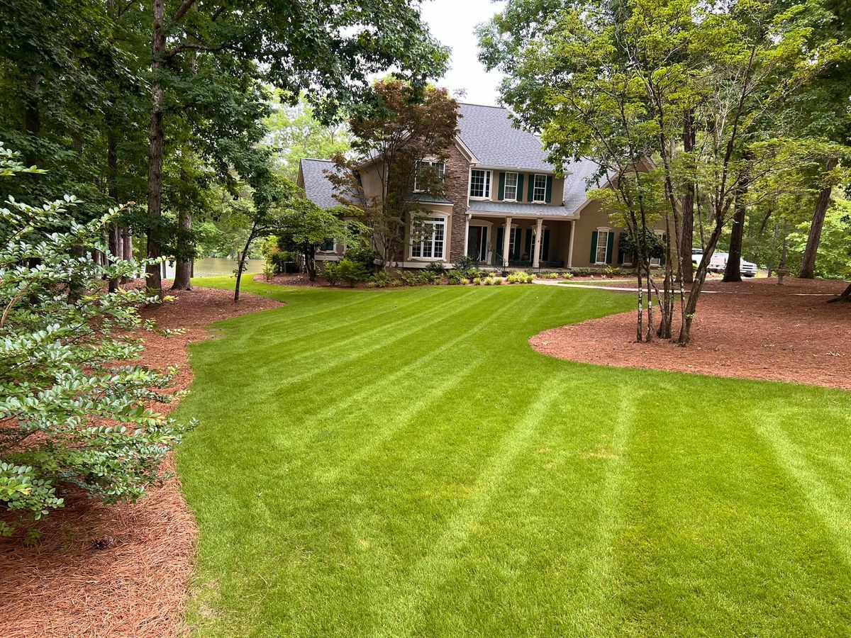 Flower Bed Maintenance for Sanders Landscape & Maintenance in McDonough, GA