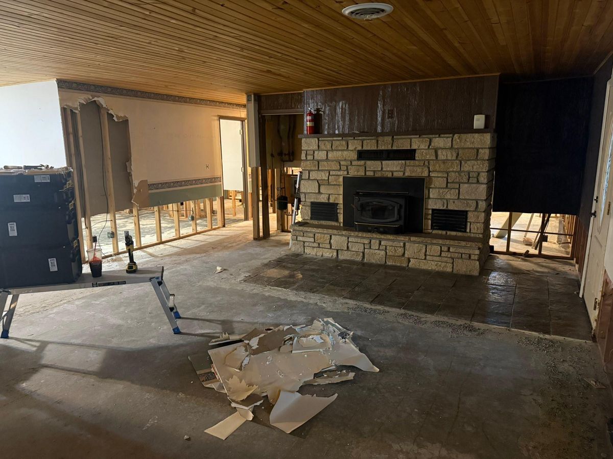 Carpentry for Blue Collar Construction and Remodeling in White City, KS