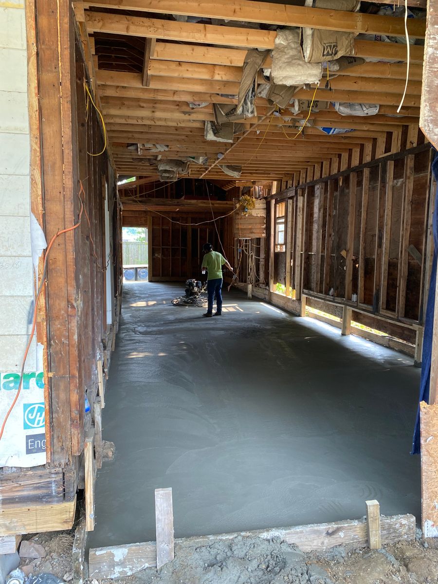 Concrete Slab Construction for Sam's Concrete & Masonry in Hernando, MS