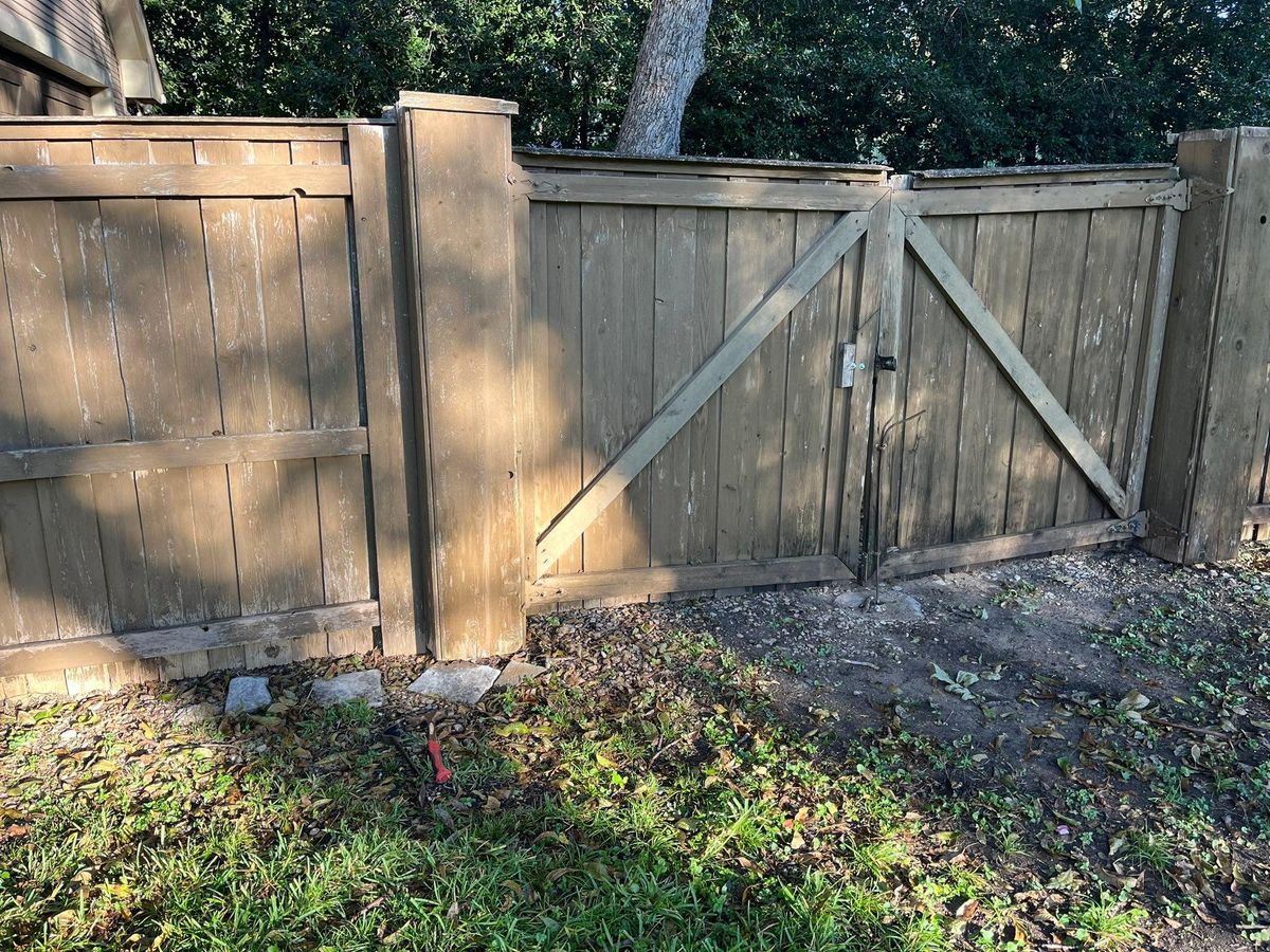 Fence Installation for JSL Woodworks and Contracting in Midlothian, TX