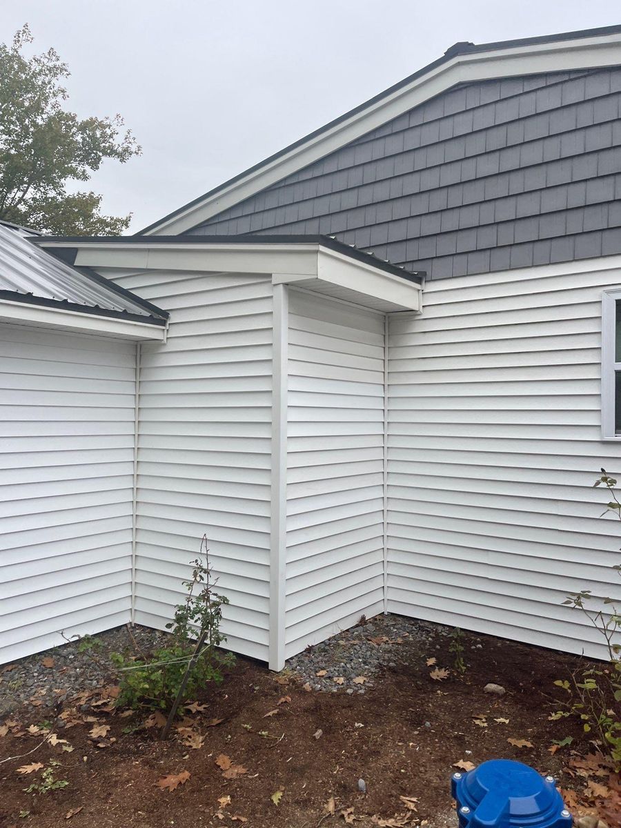 Siding Replacement for Jalbert Contracting LLC in Alton, NH
