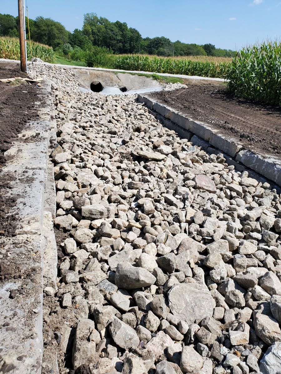 Drainage + Grading + Septic Systems for Viking Dirtworks and Landscaping in Gallatin, MO