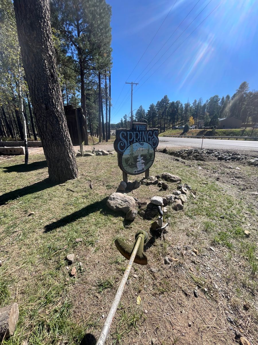Trimming for G&B Yard Service in Ruidoso Downs, NM