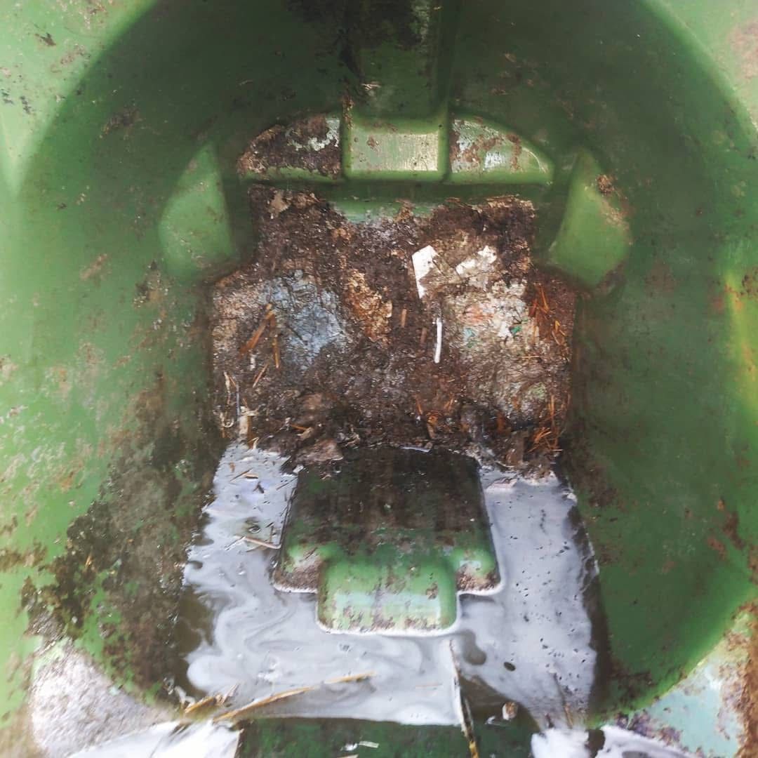 Trash Bin Cleaning for Veterans Pride Enterprises LLC in Denton, Texas