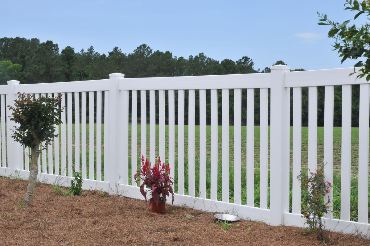 Vinyl Fence for Corbitt Vinyl Products in Hazlehurst, GA