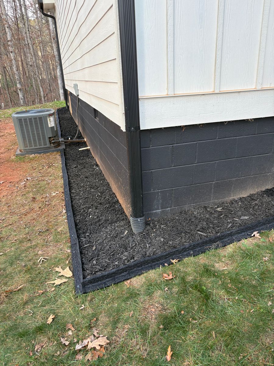 Mulch and Pinestraw Installation for Taylormade Lawn Management in Clarkesville, GA