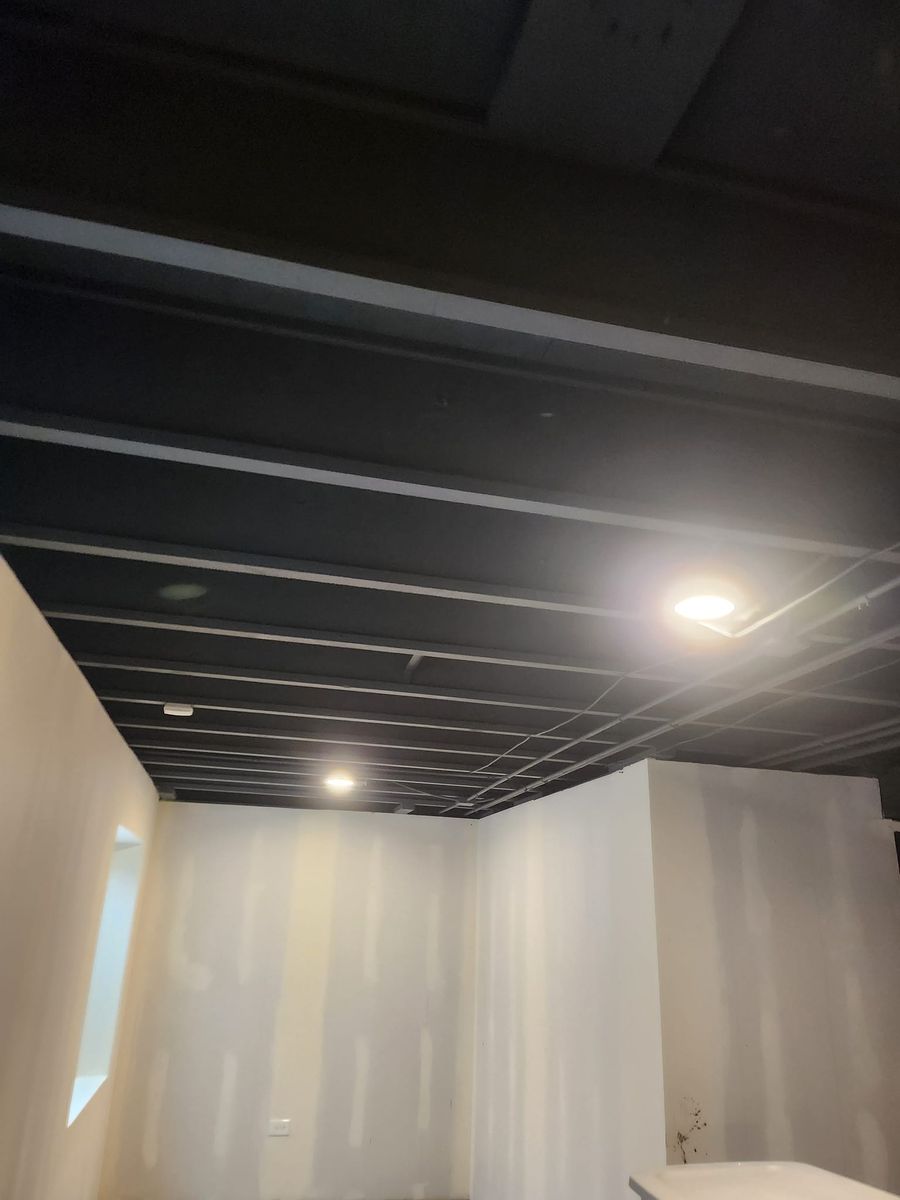 Interior Painting for Dave's Painting Services in Berwyn, Illinois