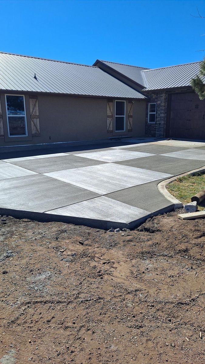 Concrete Driveways for Preciado Concrete LLC in Colorado Springs, CO