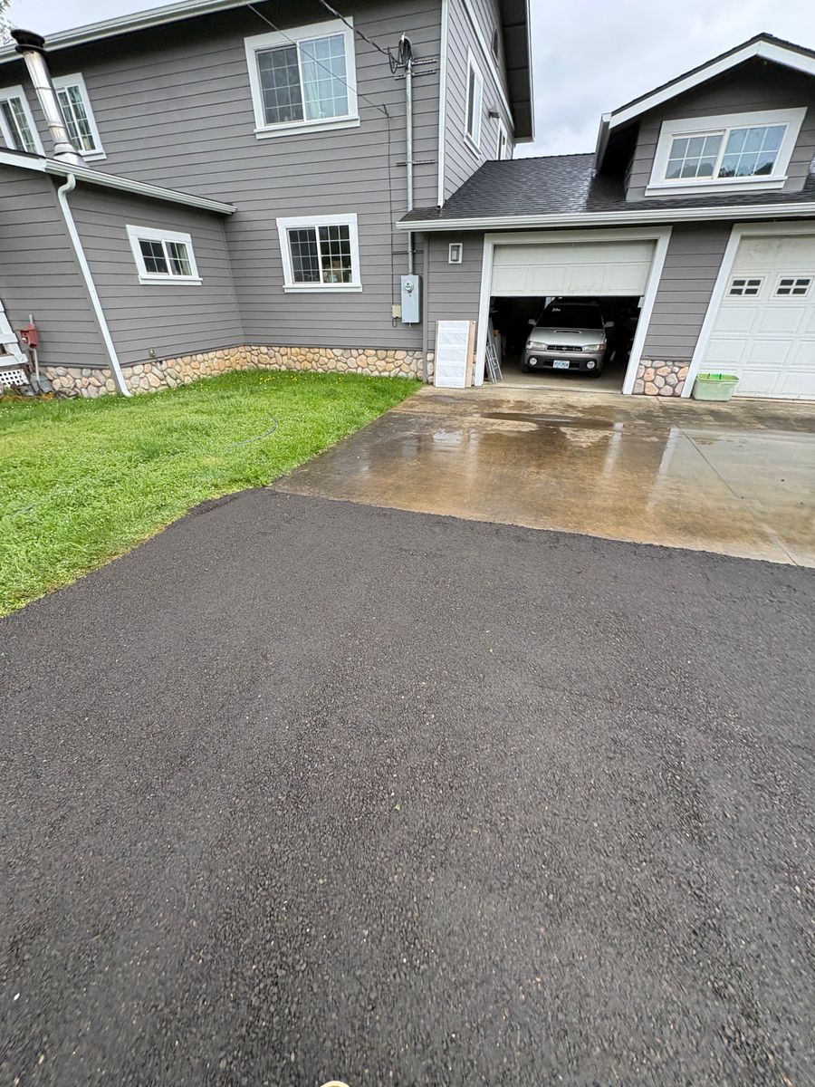 Asphalt/ Seal Coat for Limitless Excavation & Land Clearing in Eugene, OR
