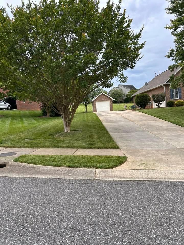 Mowing for Land Legends Landscapes LLC in Kings Mountain, NC