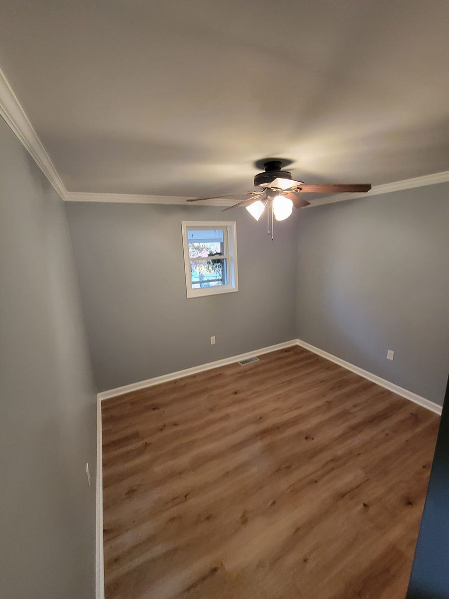 Flooring for Middle Man Construction in Fall Branch, TN