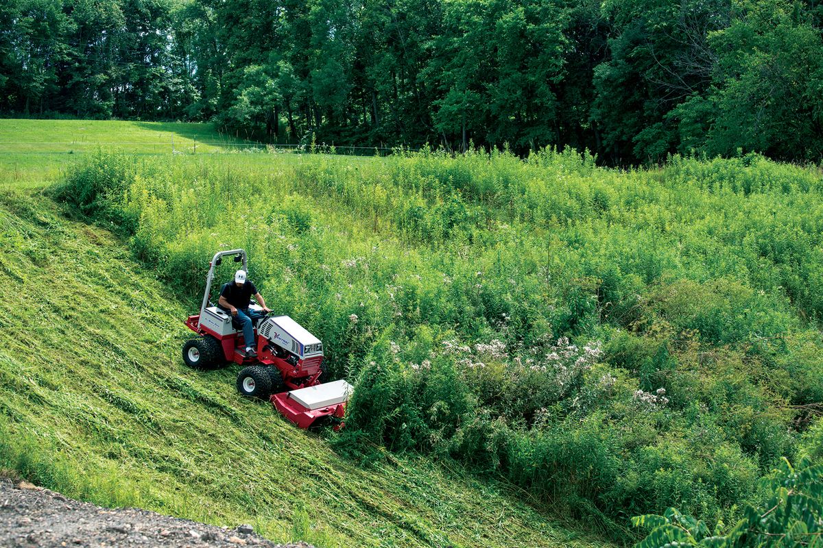 Mowing for Trim Seasonal Services in Milwaukee, WI