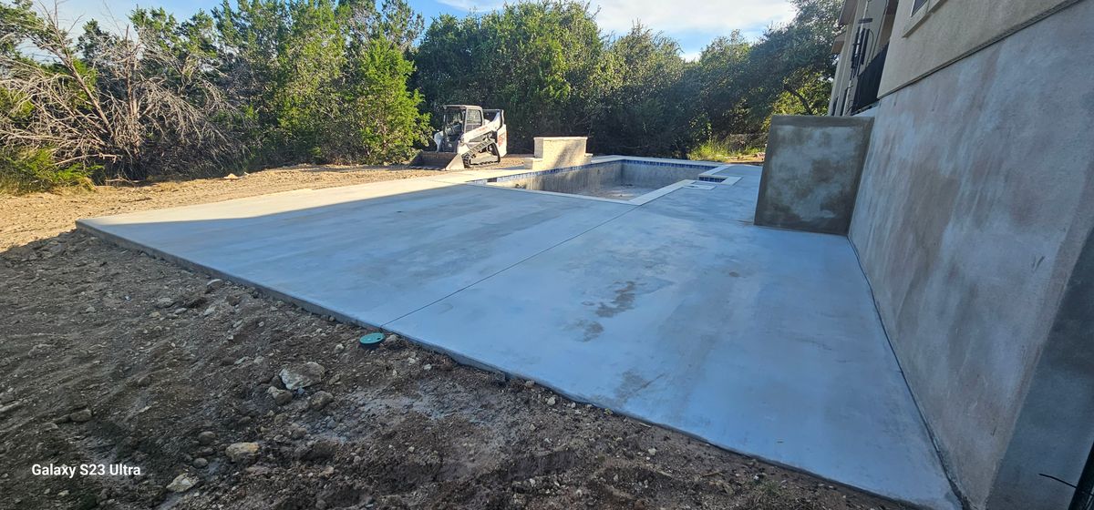 Driveways for Martin's Masonry & Landscaping in Leander, TX