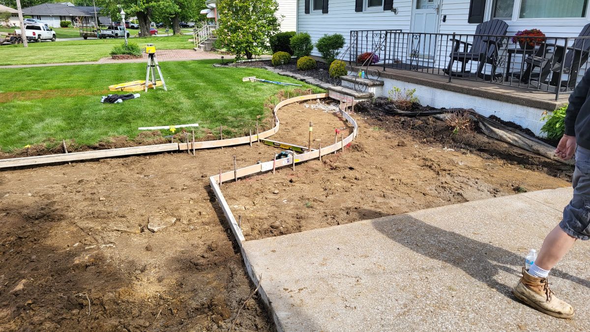 Sidewalk Installation for Concrete Pros, LLC in Lorain, OH