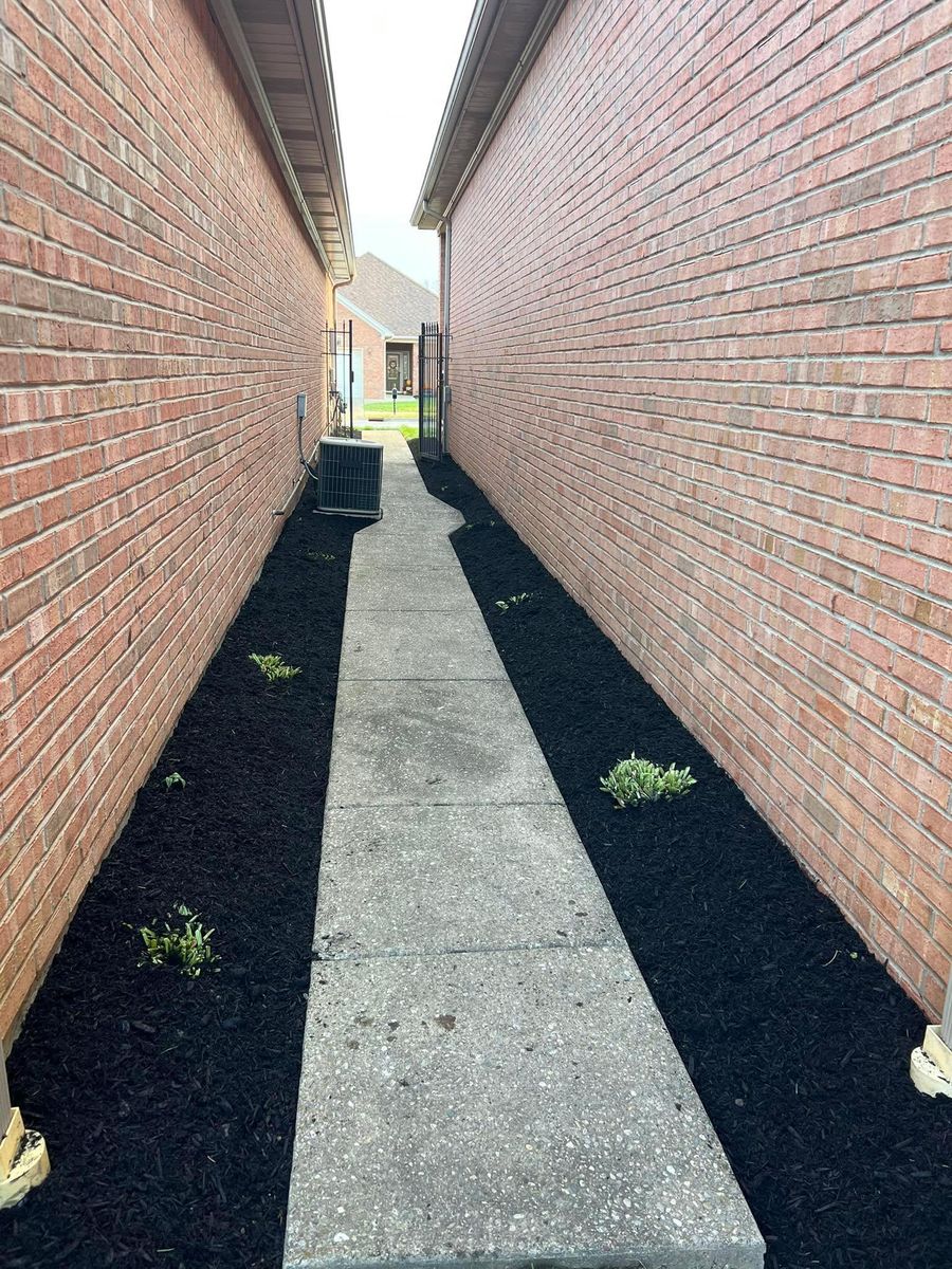 Fall Clean Up for Full Service Landscaping in Louisville, KY