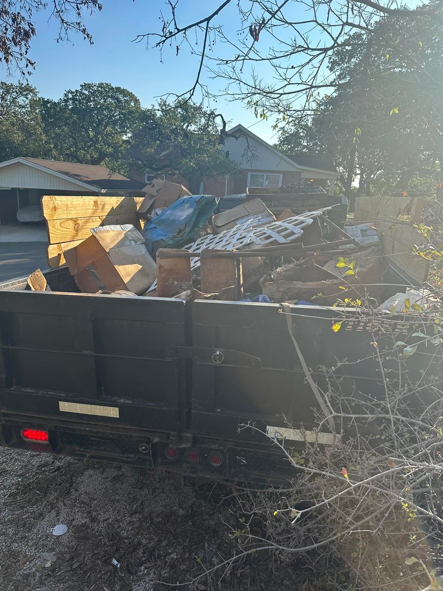 Junk Removal for CrossCut in Kempner, TX