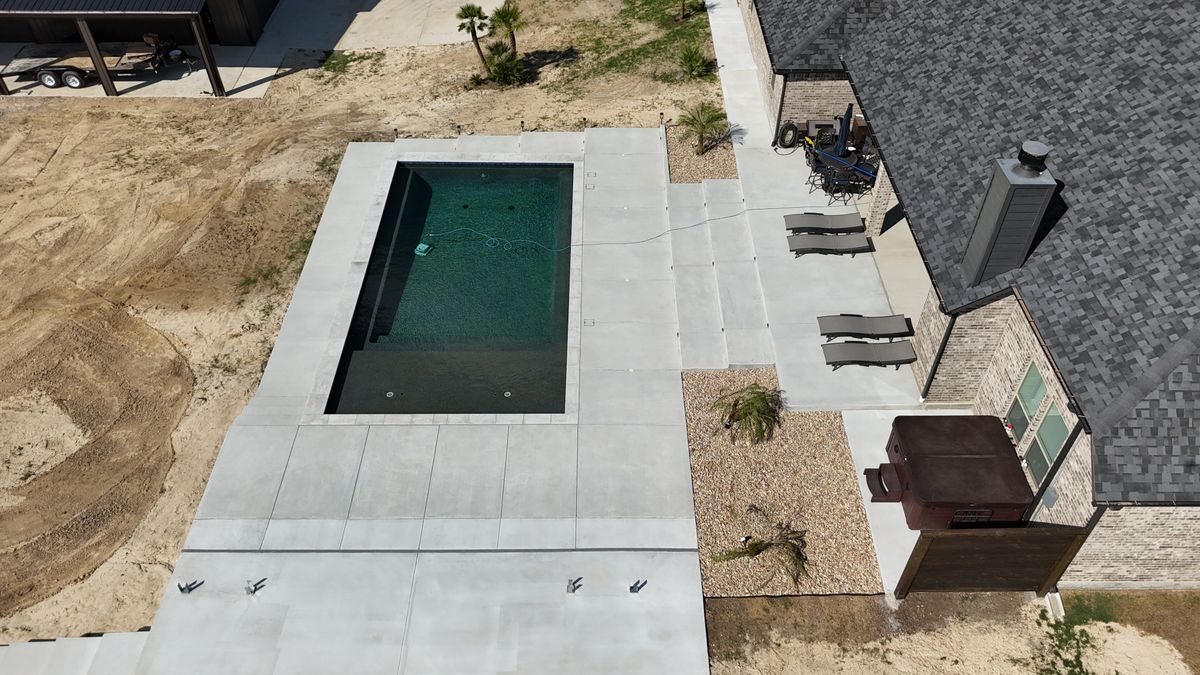 Custom Pool Design for Black Diamond Custom Pools LLC in Azle, TX