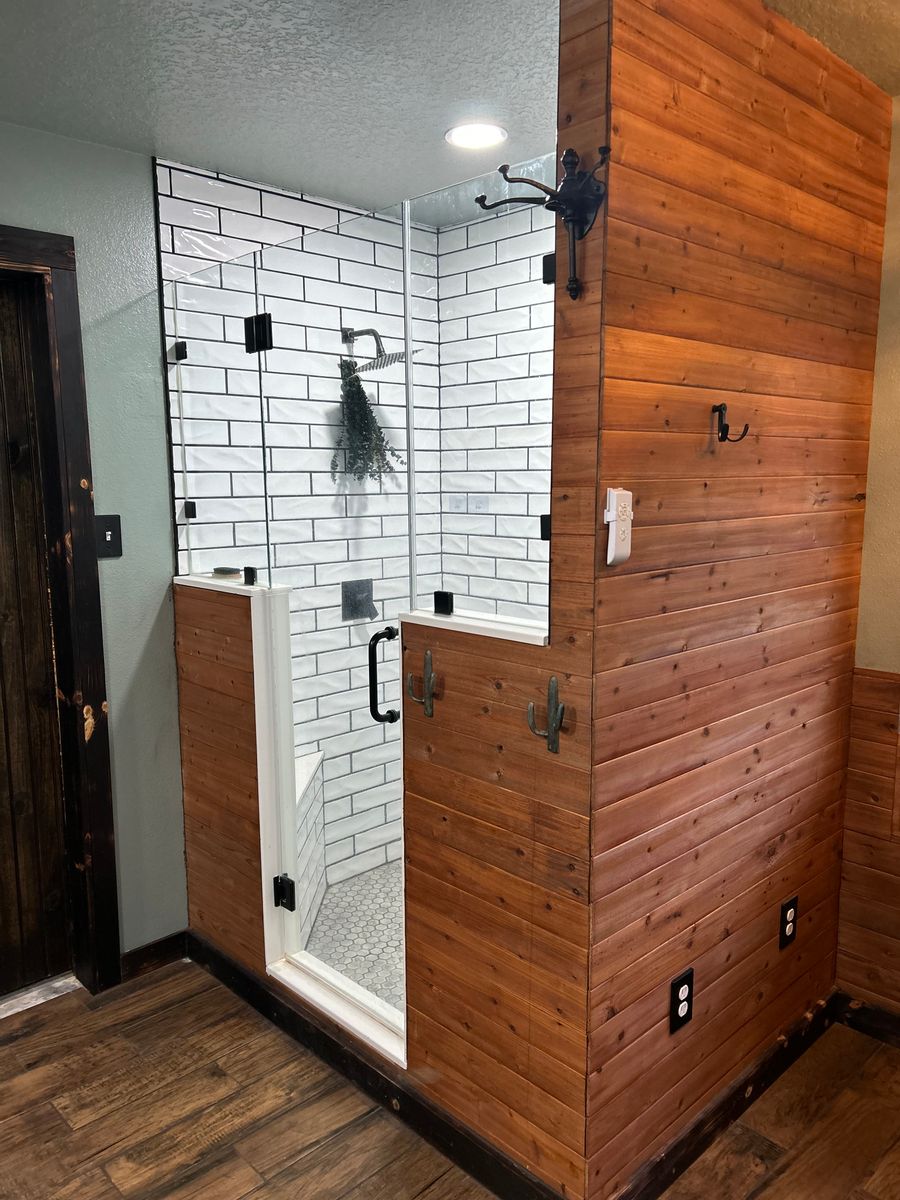 Flooring for Trinity General Contracting in Huntsville, TX