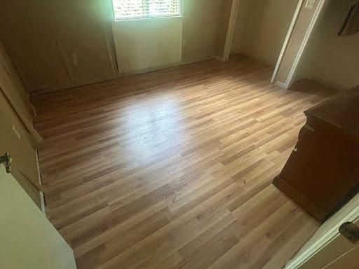 Floor Installation for T&L Flooring in Clinton, TN