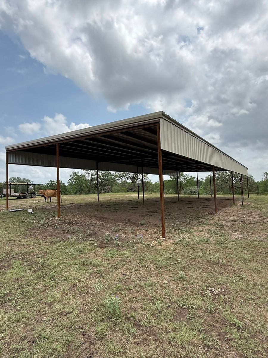 Metal Buildings & Carports for Roadrunner Welding & Construction in Based in Hull City, TX