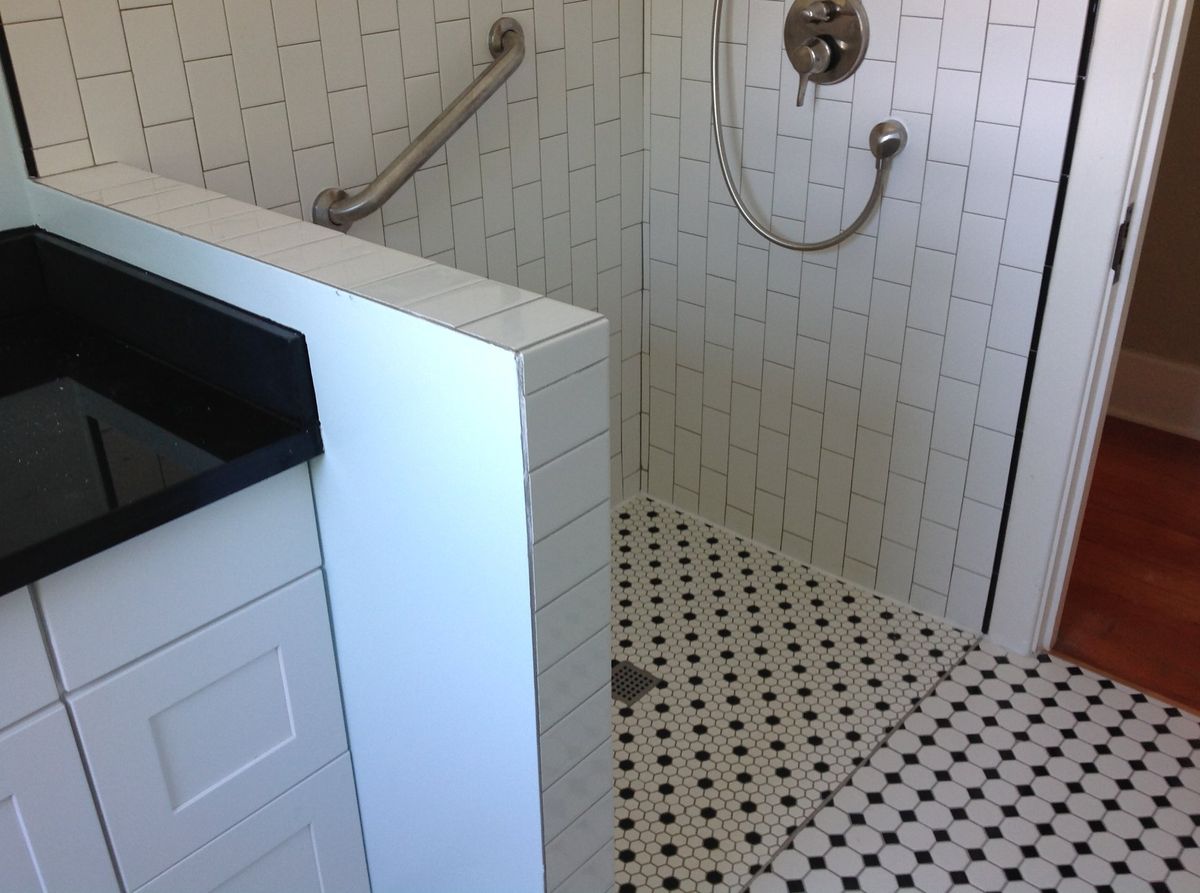 Backsplash Installation for C&D Wall Patches in Connelly Springs, NC