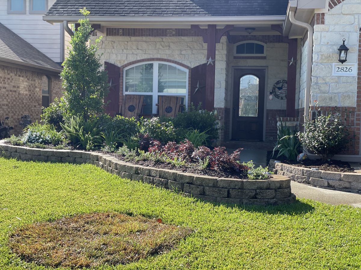 Hardscaping for Atlas Land Design in Creekside Park, TX