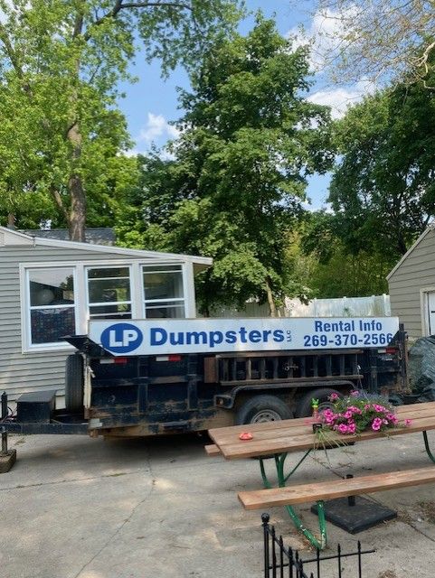 Residential Dumpster Rentals for LP Dumpsters LLC in Galesburg, MI