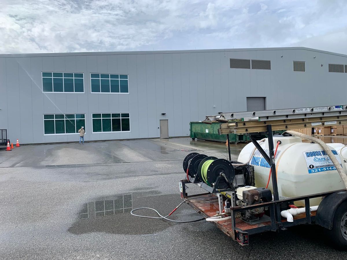 Commercial exterior cleaning for Cape Coast Pressure Cleaning in East Central, Florida