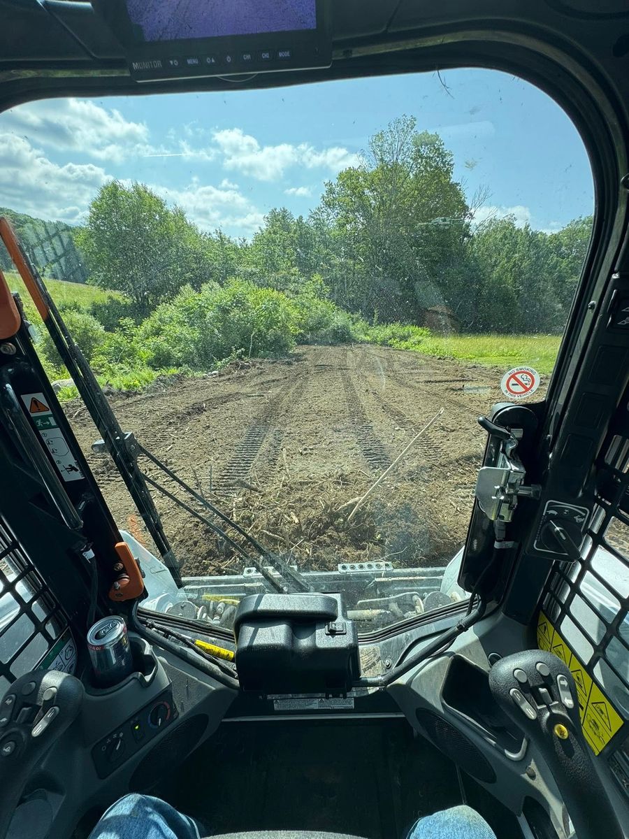 Land Grading for Jack Of All Blades in Windsor County, VT