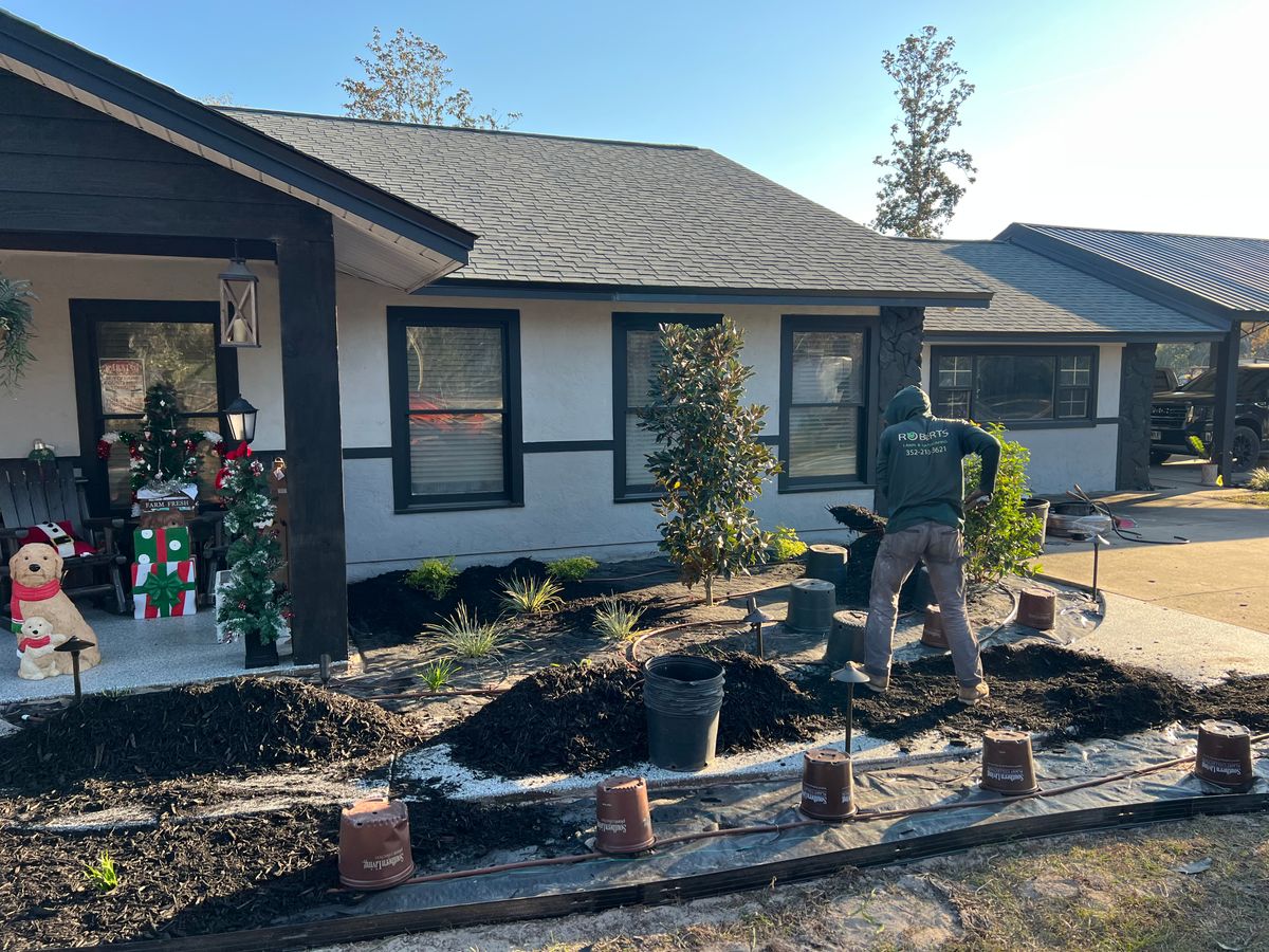 Routine Maintenance for Roberts Lawn & Landscape in Steinhatchee, FL