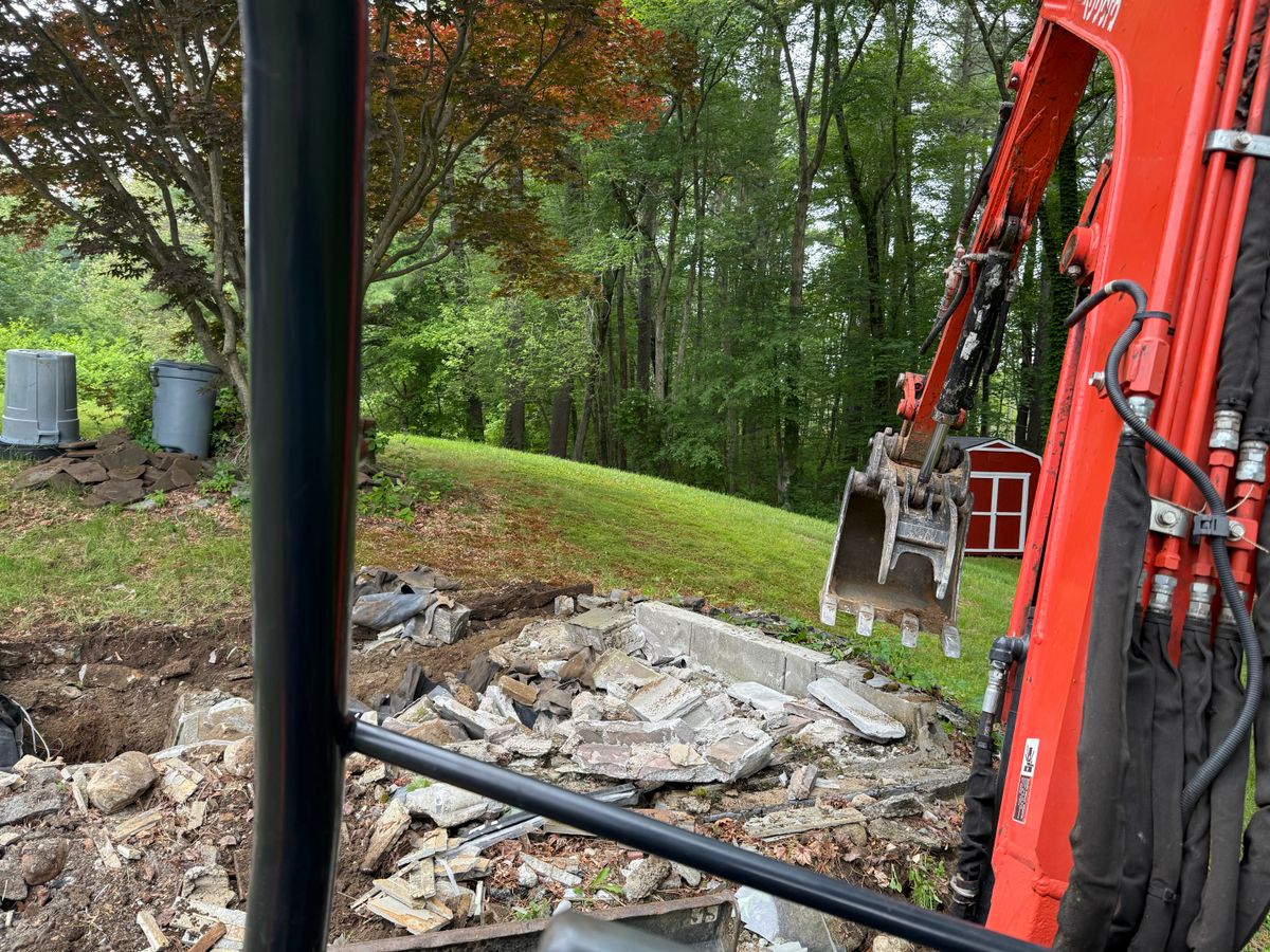 Residential Demolition for Quality Demo Services LLC in Lawrence, MA