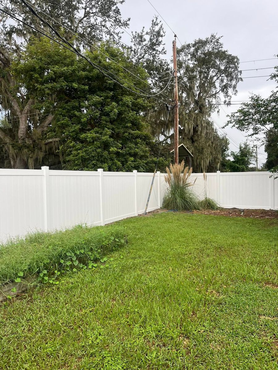 Vinyl Fencing for Polk’s Finest Fencing LLC in Lakeland, FL