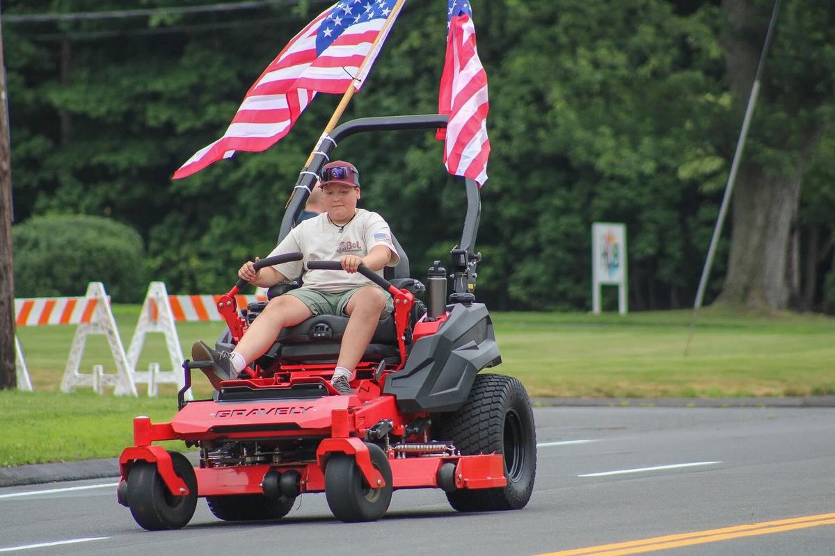 Mowing for B&L Management LLC in East Windsor, CT